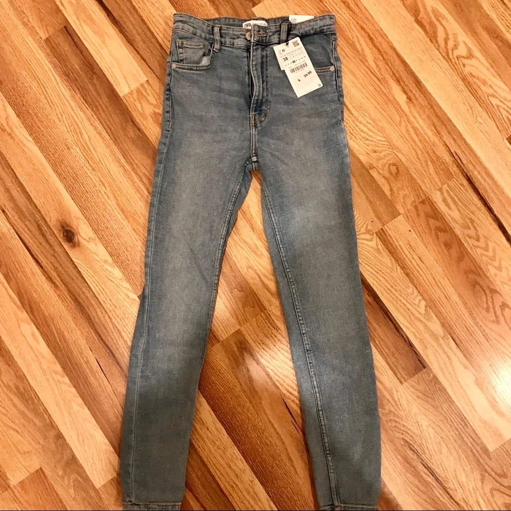 ZARA HIGH RISE VINTAGE SKINNY ANKLE JEANS